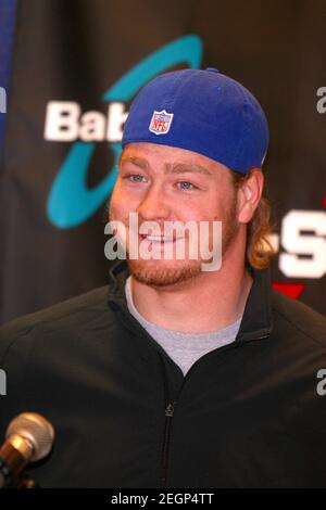 K27968JBB JEREMY SHOCKEY HA ANNUNCIATO COME IL NUOVO PORTAVOCE DEL G-SHOCK WATCH LINE GIANTS STADIUM DI CASIO, NJ 12/09/2002 CREDIT: JBARRETT/ GLOBE / MEDIAPUNCH. ¸ 2002 Foto Stock