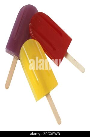 popsicle colorate isolate su sfondo bianco. Foto Stock