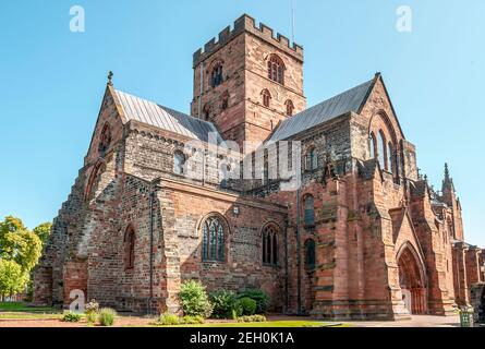 Facciata della Cattedrale di Carlisle, Cumbria, Inghilterra, Regno Unito Foto Stock