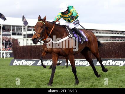 File foto datata 11-03-2020 di Champ guidato da Barry Geraghty. Data di emissione: Venerdì 19 febbraio 2021. Foto Stock