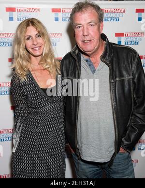 Jeremy Clarkson e Lisa Hogan durante la serie annuale di concerti Teenage Cancer Trust alla Royal Albert Hall di Londra. Data foto: Sabato 1 marzo 2017. Il credito fotografico dovrebbe essere: © DavidJensen Foto Stock