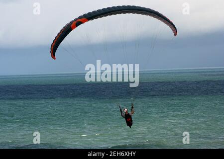 Parapendio a Pipa, Brasile Foto Stock