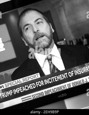 Uno screenshot televisivo del giornalista della NBC Chuck Todd che annuncia che il presidente degli Stati Uniti Donald Trump è stato impedito per la seconda volta. Foto Stock