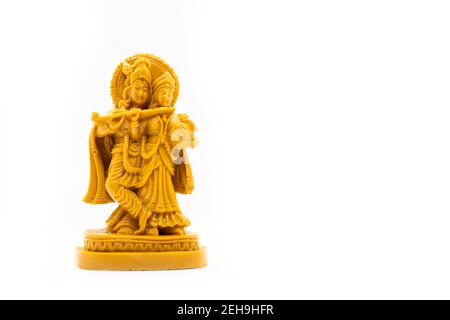 Statua di Lord Radha Krishna isolata su sfondi bianchi Foto Stock