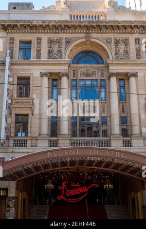 Il Regent Theatre nel quartiere dei teatri di East End, Collins Street Melbourne, Victoria, Australia Foto Stock