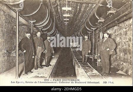 PARIS SOUTERRAIN - Les égouts, service de l'assainissement ; collecteur du Boulevard Sébastopol. Foto Stock