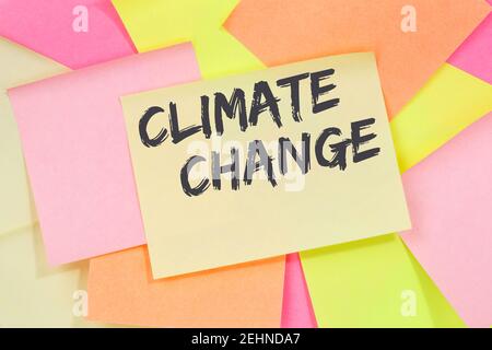 Cambiamento climatico CO2 protezione dell'aria pulita ambiente carta di nota sulla natura notepaper Foto Stock
