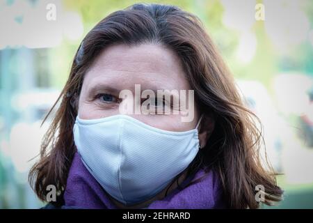 Lione (Francia), 19 febbraio 2021. Visita del Ministro dello Sport, Roxana Maracineanu, e del Ministro della Città, Nadia Hai se, nei locali di t Foto Stock