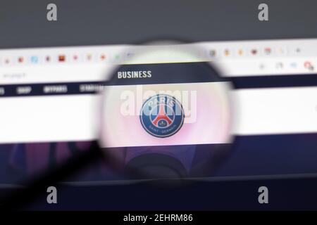 New York, USA - 15 Febbraio 2021: PSG Paris Saint Germain sito in browser con logo aziendale, editoriale illustrativo Foto Stock