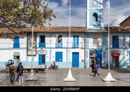 Municipio,(Municipalidad Provincial de Celendín), Plaza de Armas, città mercato di Celendin, Perù settentrionale Foto Stock