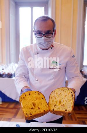 Milano, Italia. 19 Feb 2021. Milano, Campionato del mondo Panettone a Milano a Palazzo Bovara Editorial Usage Only Credit: Independent Photo Agency/Alamy Live News Foto Stock