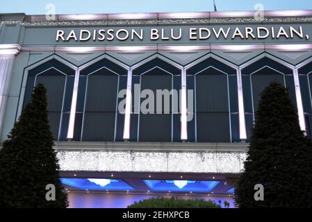 Radisson Blu Edwardian Hotel and Conference Center, Heathrow Airport, Londra, Inghilterra Foto Stock