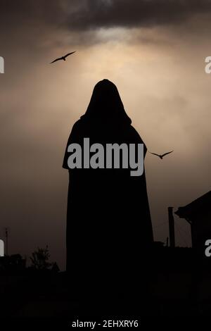 Roma, Italia. 15 gennaio 2021. Veduta d'ombra della statua di Giordano Bruno, in Piazza campo dè Fiori a Roma (Foto di Matteo Nardone/Pacific Press) Credit: Pacific Press Media Production Corp./Alamy Live News Foto Stock