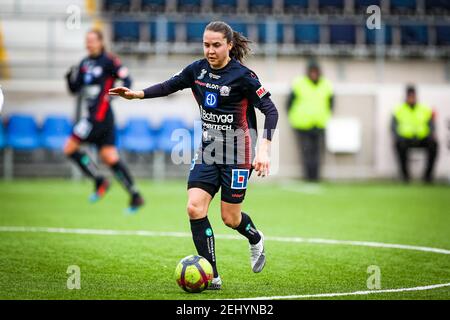 Linkoping, Svezia. 20 Feb 2021. Il norvegese Heidi Ellingsen (n° 16) durante una partita amichevole tra Linkoping e AIK alla Linkoping Arena in Linkoping Credit: SPP Sport Press Photo. /Alamy Live News Foto Stock