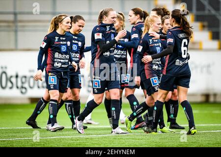 Linkoping, Svezia. 20 Feb 2021. Linkoping festeggia l'obiettivo durante una partita amichevole preseason tra Linkoping e AIK a Linkoping Arena in Linkoping Credit: SPP Sport Press Photo. /Alamy Live News Foto Stock