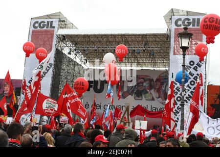 Roma, Italia - 27 novembre 2010: La manifestazione Nazionale a Roma della CGIL Foto Stock