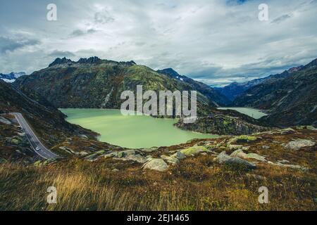 Vista panoramica sul lago Grimselsee in Svizzera. Foto Stock