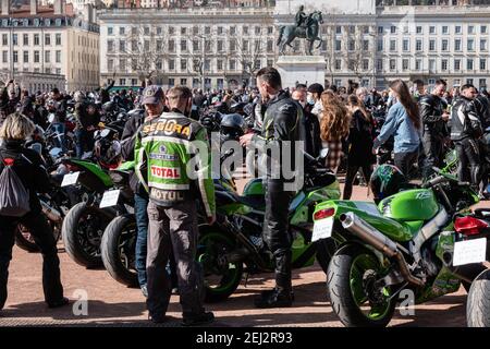 Lione (Francia), 20 febbraio 2021. La FFMC (federazione francese di motociclisti arrabbiati) ha chiesto una manisfestazione per chiedere la legalizzazione di in Foto Stock