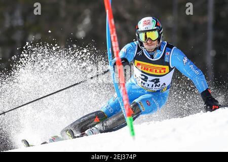 Cortina (BL, Italia. 21 Feb 2021. Cortina (BL), Italia, Druscie, 21 febbraio 2021, Stefano GROSS (ITA) durante i Campionati mondiali DI SCI alpino 2021 FIS - Slalom - uomini - gara di sci alpino Credit: Luca Tedeschi/LPS/ZUMA Wire/Alamy Live News Foto Stock