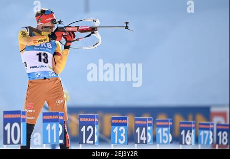 Pokljuka, Slovenia. 21 Feb 2021. Biathlon: Campionato del mondo, partenza di massa 15 km, uomini. Benedikt Doll dalla Germania durante le riprese. Credit: Sven Hoppe/dpa/Alamy Live News Foto Stock