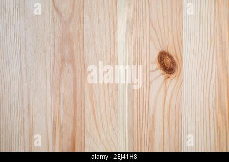 Sfondo in legno ad alta risoluzione di tavole di legno asciutte. Closeup secco di pineta naturale. Superficie in legno levigato non trattata. Foto Stock