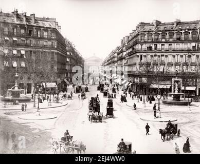 Foto d'epoca tardo 19 ° secolo: Avenue de l'Opera, Parigi, Francia, traffico. Foto Stock