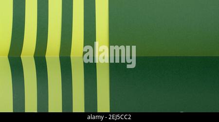 Sfondo di carta a colori astratto. Composizione geometrica verde. Concetto minimo. Foto Stock