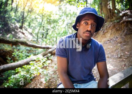 cappello da trekking del viaggiatore o del pescatore Foto stock