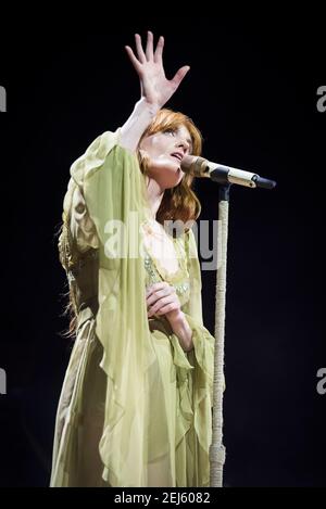 Florence Welch of Florence e The Machine si esibisce dal vivo sul palco della O2 Arena Greenwich, Londra. Data immagine: Giovedì 22 novembre 2018. Il credito fotografico dovrebbe essere: David Jensen Foto Stock