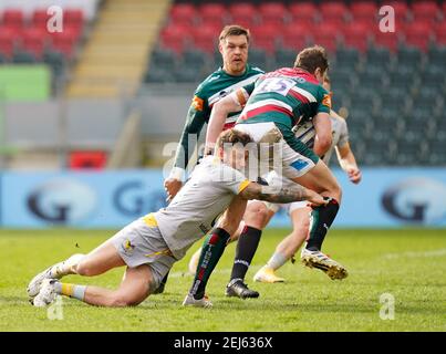 Wasps Full-back Matteo Minozzi Tigers Full-back Freddie Steward durante una partita di Rugby Union del Gallagher Premiership Round 10, Friday, Fe Foto Stock