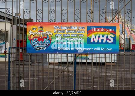 Coney Beach grazie NHS Heroes Banner / segno Foto Stock