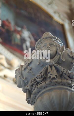 Particolare della statua nella scala d'onore Foto Stock