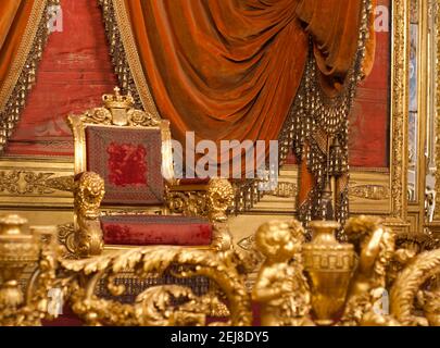 Trono nel Palazzo reale di Torino Foto Stock