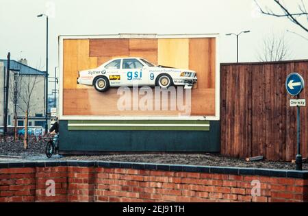 Un Sytner pubblicità accaparrarsi a Trent bridge Nottingham negli anni '80. La vettura è una BMW serie E24 6. Una BMW 635 CSI Gruppo A che ha usato per correre nella serie britannica di corse Touring Cars nel Regno Unito durante gli anni '80 Foto Stock