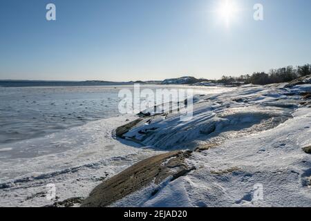 Vrango in inverno, quest'isola fa parte dell'Arcipelago di Goteborg meridionale Foto Stock