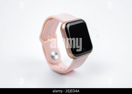 nuovo bracciale fitness intelligente con schermo nero vuoto Foto Stock