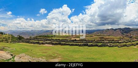 Rovine della cittadella Saksaywaman capitale storica dell'Impero Inca, Cusco, Perù Foto Stock