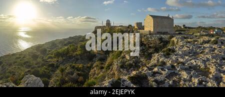 Cappella di Santa Maria Maddalena al tramonto, Dingli, Malta Foto Stock