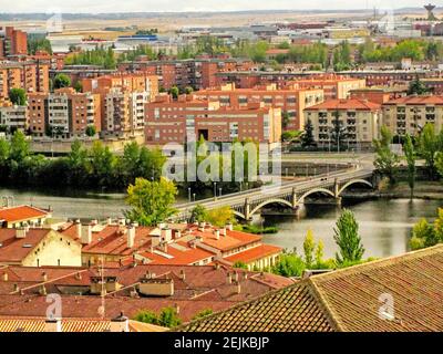 Skyline della città storica e medievale di Salamanca, Spagna Foto Stock