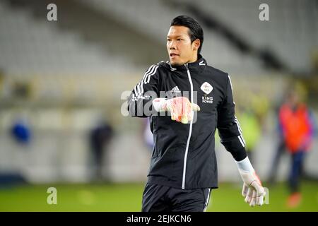 BRUGES, BELGIO - FEBBRAIO 22: Portiere Kawin Thamsatchanan di OH Leuven durante la partita della Jupiler Pro League tra il Club Brugge e l'OH Leuven a Ja Foto Stock