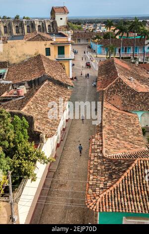 Vista panoramica sulle strade di Trinidad, Cuba, patrimonio dell'umanità dell'UNESCO Foto Stock