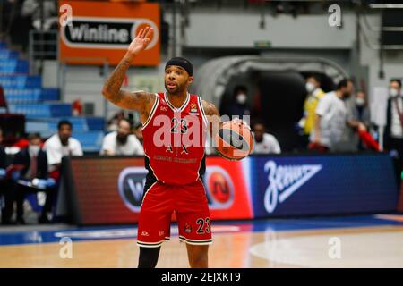 San Pietroburgo, Russia. 22 Feb 2021. Malcolm Delaney (23), di Olimpia Milano (Borsa axarmani milano) in azione nel corso del 25 Turkish Airlines Eurolega Regular Season Round 2020/2021, incontro tra FC Olimpia Milano e Zenit San Pietroburgo alla Sibur Arena. (Punteggio finale; Zenit San Pietroburgo 79:70 Olimpia Milano) Credit: SOPA Images Limited/Alamy Live News Foto Stock