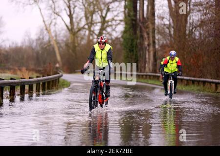 Record inondazioni fiume Canche, Hauts de France vicino montreuil sur Mer. Foto Stock