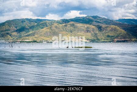 Panorama lago Erhai nella città di Dali Yunnan Cina Foto Stock