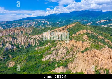 piramidi di sabbia vicino alla città bulgara di Melnik Foto Stock