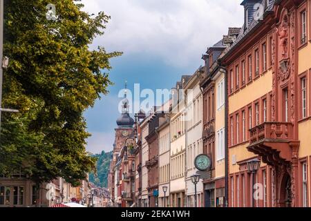 Germania, Baden-Wurttemberg, Heidelberg, fila di case cittadine che si trovano lungo Hauptstrasse Foto Stock
