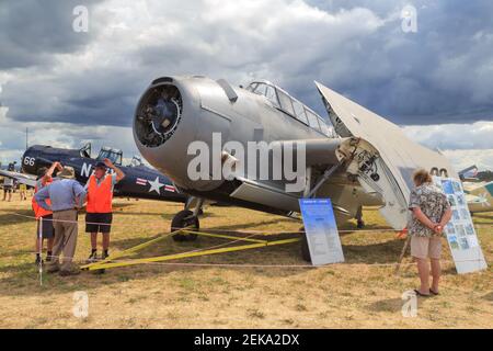 Un bombardiere Grumman TBF-1 Avenger siluro della seconda guerra mondiale in mostra ad un airshow. Monte Maunganui, Nuova Zelanda Foto Stock