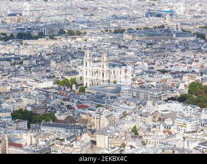 Francia, Ile-de-France, Parigi, veduta aerea della Chiesa di Saint-Sulpice e degli edifici circostanti Foto Stock