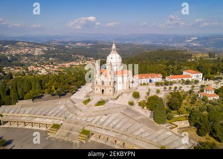 Veduta aerea del drone del Santuario di Sameiro a Braga, Portogallo Foto Stock