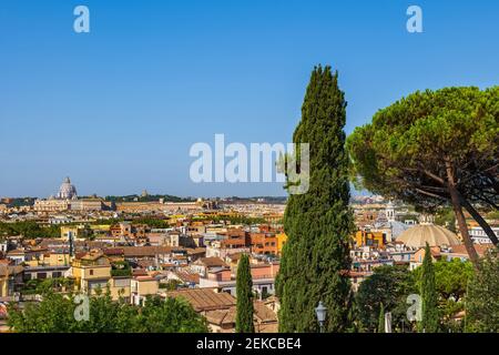 Italia, Roma, vista ad alto angolo della città Foto Stock